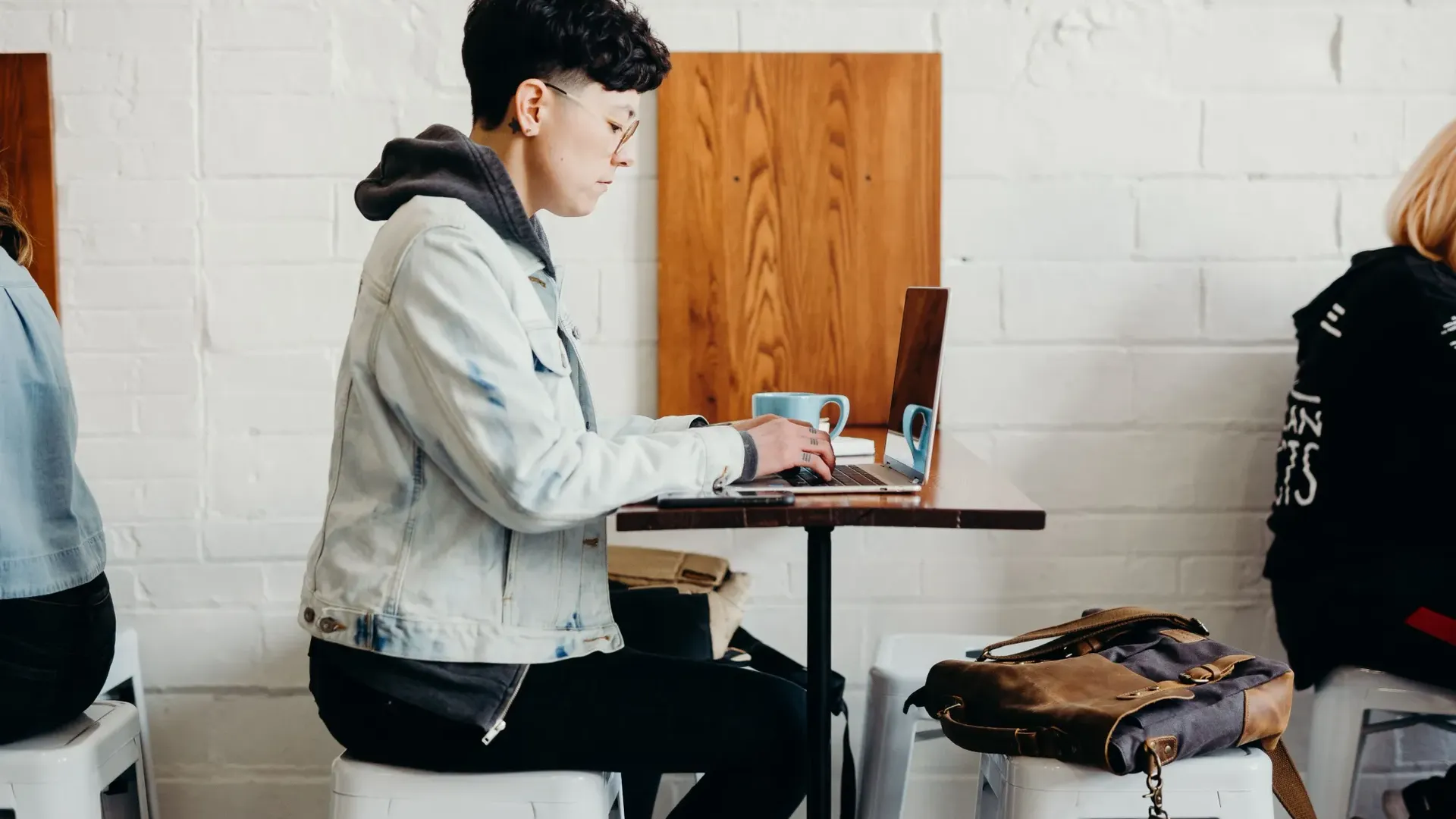 Best Digital Nomad Newsletters
