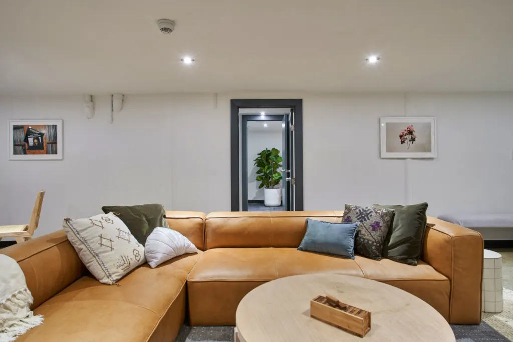 Outpost Club - The Lafayette House