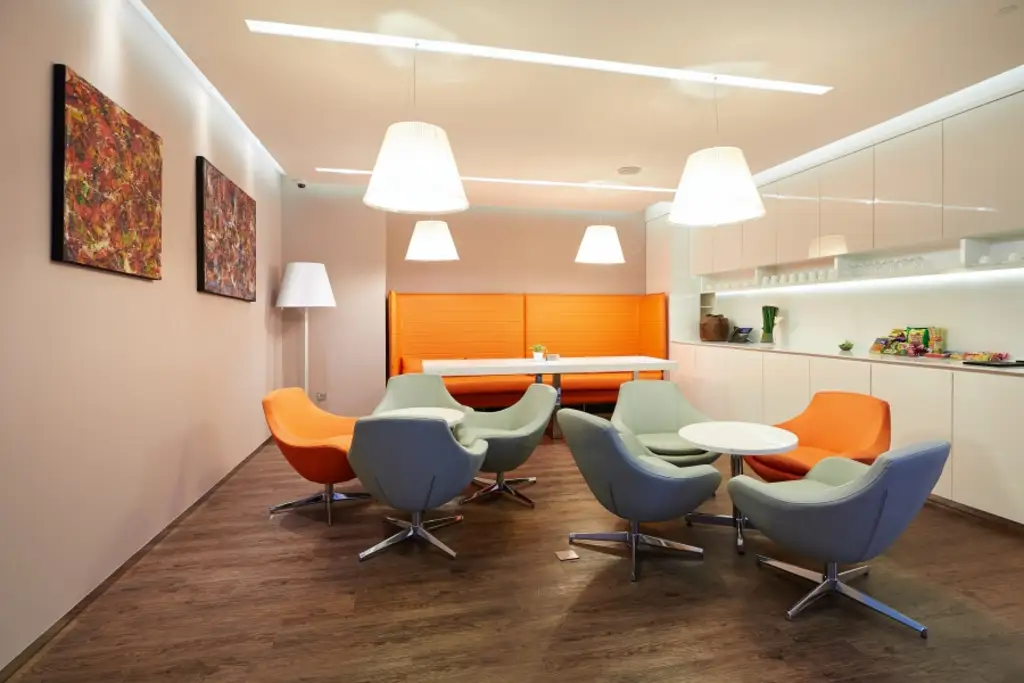 CEO SUITE - Q Sentral