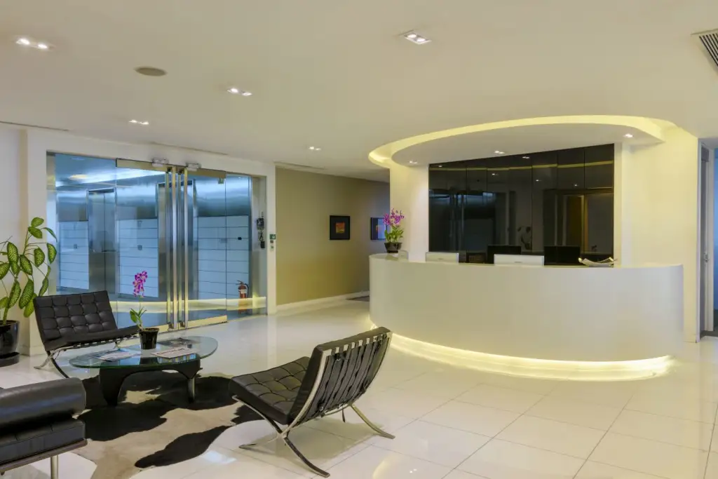 CEO SUITE - LKG Tower