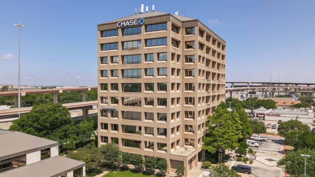 Executive Workspace, Lakeline