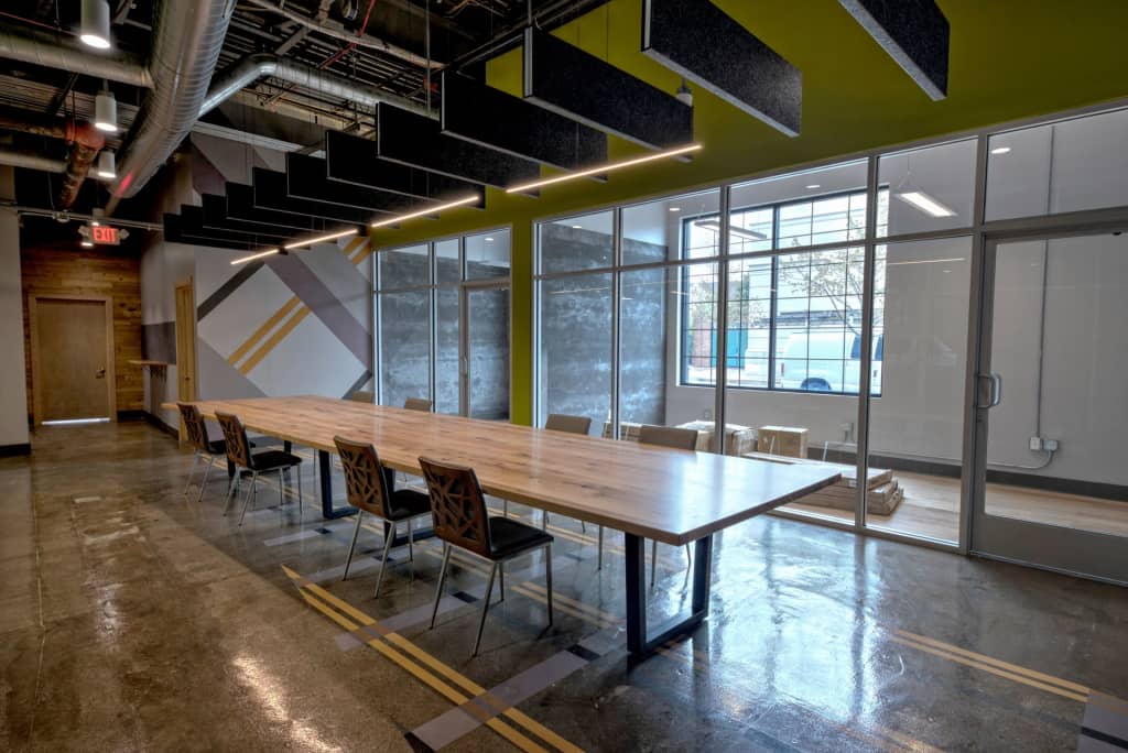 COhatch Polaris - The Pub