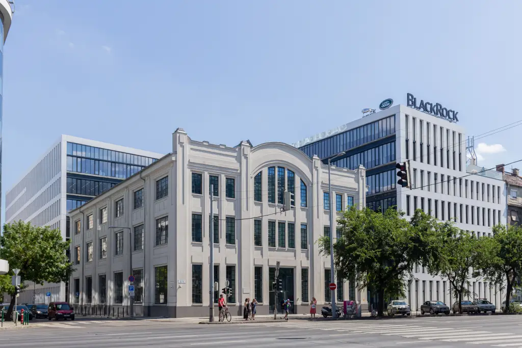 Spaces - Budapest, Spaces White House